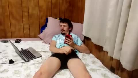 Snapshot of nrsmith81790 chatting on March 12, 9:44 am SlimButPackin online show from March 12, 9:44 am