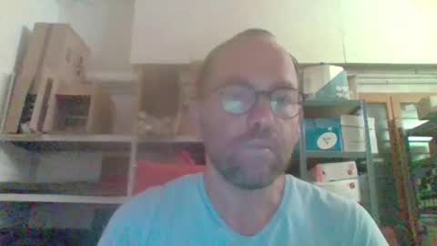 Snapshot of ntmucuty chatting on July 1, 8:27 am ntmucuty online show from July 1, 8:27 am