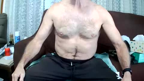 Snapshot of nudist6970 chatting on June 8, 4:13 am nudist6970 online show from June 8, 4:13 am