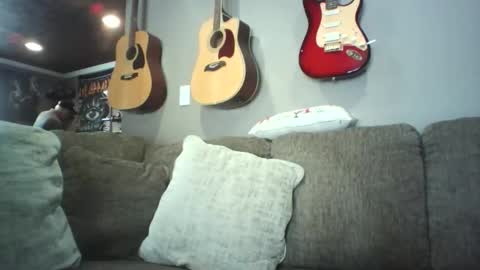 Snapshot of nudistguy194549 chatting on January 5, 5:27 pm Nudistguy online show from January 5, 5:27 pm