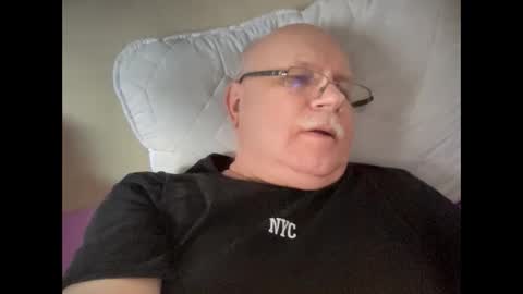 nukiss online show from January 13, 12:35 pm