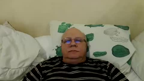 nukiss online show from February 8, 8:53 pm