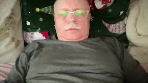 nukiss online show from April 19, 3:11 pm