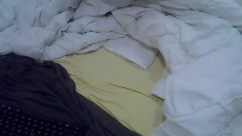 Snapshot of nunu_40 chatting on February 18, 4:30 am nunu_40 online show from February 18, 4:30 am