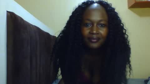 nutgal online show from October 11, 5:00 pm
