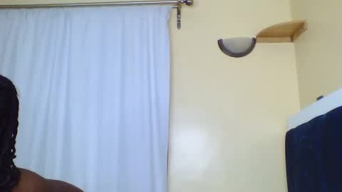 nutgal online show from October 26, 6:25 pm