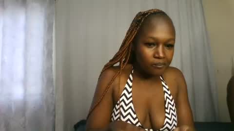 Snapshot of nutgal_ chatting on June 15, 8:27 am nutgal online show from June 15, 8:27 am