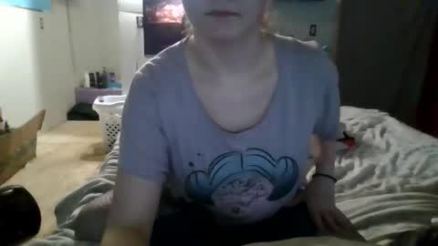 nuthin2cee online show from December 2, 9:14 am