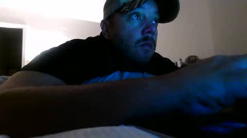 nuttincowboy727272 online show from April 30, 10:54 am