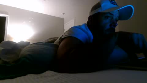 Snapshot of nuttincowboy727272 chatting on June 14, 11:40 pm nuttincowboy727272 online show from June 14, 11:40 pm
