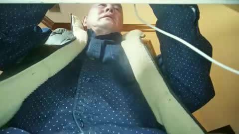 Showme online show from February 25, 7:07 am