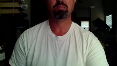 nvrenuff1979 online show from November 23, 1:33 pm