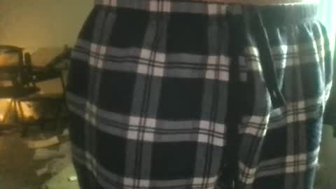 nxleon online show from April 17, 5:05 pm