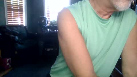 Snapshot of nyc1323 chatting on July 17, 11:06 am nyc1323 online show from July 17, 11:06 am