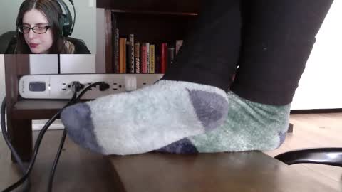 Nyctophilic online show from April 8, 4:18 pm