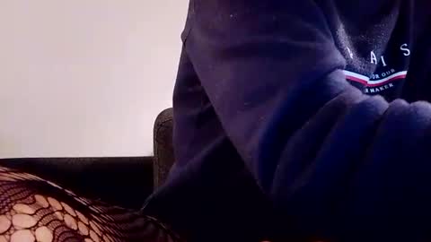 Snapshot of nylonfreak49 chatting on May 18, 11:43 pm nylon online show from May 18, 11:43 pm
