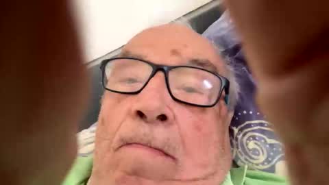 Snapshot of nymouf chatting on October 10, 9:30 am nymouf online show from October 10, 9:30 am