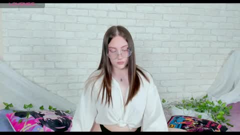 Kat online show from April 2, 2:58 pm