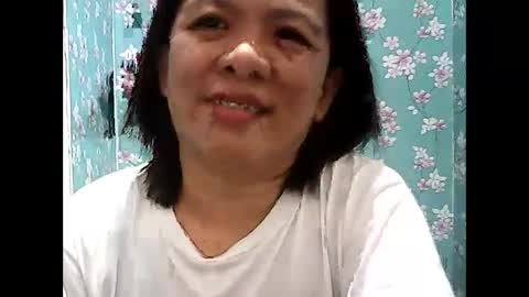 Snapshot of nymphoangel2022 chatting on November 5, 4:34 am I am your angel online show from November 5, 4:34 am