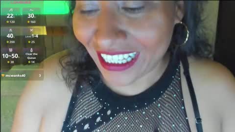 nyomi browm online show from October 11, 9:19 am