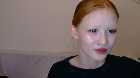 nyra_thira online show from October 26, 8:26 pm