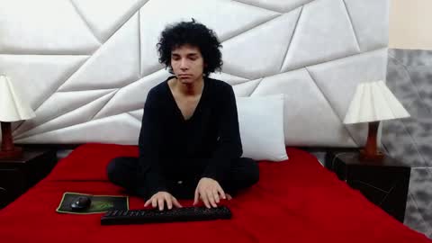 Snapshot of nyx_and_arian chatting on April 12, 2:05 am nyx_and_arian online show from April 12, 2:05 am