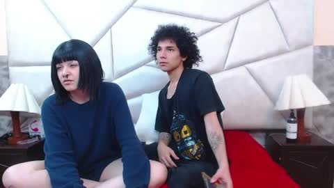 Snapshot of nyx_and_arian chatting on April 16, 2:01 am nyx_and_arian online show from April 16, 2:01 am