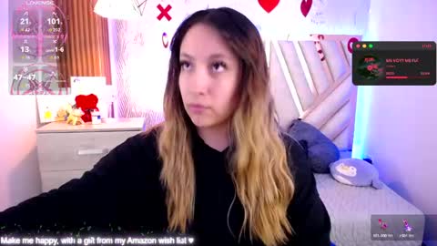 Snapshot of nyx_andria chatting on April 25, 2:25 am Alex . online show from April 25, 2:25 am