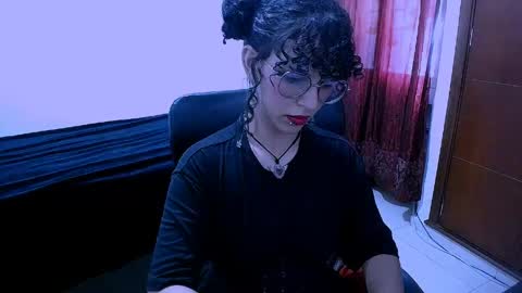 Snapshot of nyxxei chatting on April 22, 9:27 pm Nyxxei online show from April 22, 9:27 pm