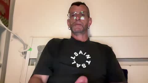 Jonathan Deep online show from April 4, 5:06 am