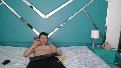 oblivionlove online show from March 3, 1:50 pm