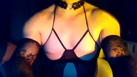 Snapshot of obscuraboy chatting on July 14, 11:54 pm Doxy online show from July 14, 11:54 pm
