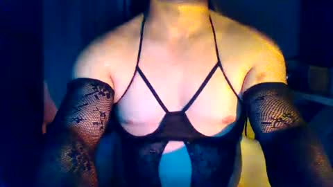 Snapshot of obscuraboy chatting on July 29, 11:58 pm Doxy online show from July 29, 11:58 pm