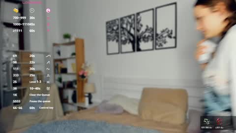 Elis online show from April 3, 8:18 pm