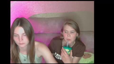 Snapshot of obsos_2 chatting on September 15, 5:57 pm DeXsa online show from September 15, 5:57 pm