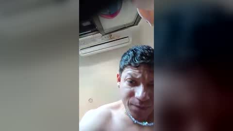 Snapshot of ocampojhon503 chatting on July 13, 1:36 pm ocampojhon503 online show from July 13, 1:36 pm
