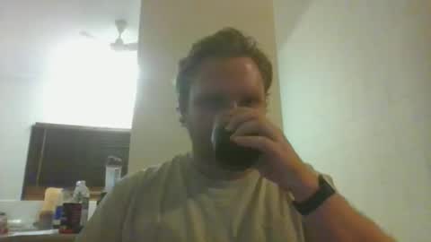 Robert online show from April 1, 1:41 pm