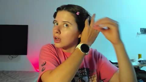 Evie online show from March 21, 2:20 pm