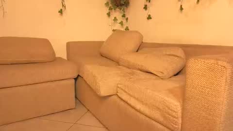 Daniela Dany online show from April 11, 7:45 am