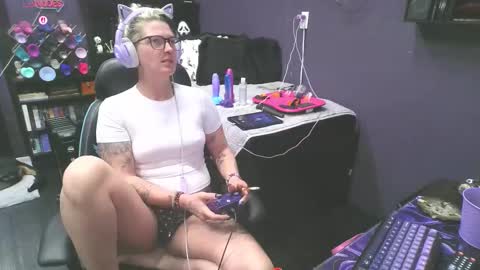 Oddy With A Body online show from March 19, 6:06 am