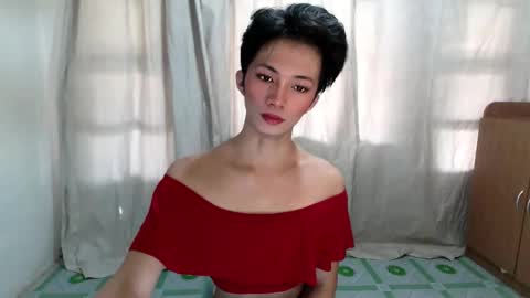 Snapshot of odelaxox1 chatting on May 4, 5:03 am Odela online show from May 4, 5:03 am