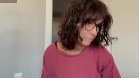 Snapshot of odettehatt chatting on July 23, 4:54 am Thea online show from July 23, 4:54 am