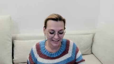 oeigesmik online show from March 27, 10:15 am