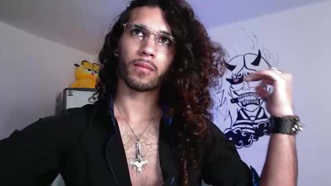 Snapshot of oezack__ chatting on March 7, 6:57 am Zack online show from March 7, 6:57 am