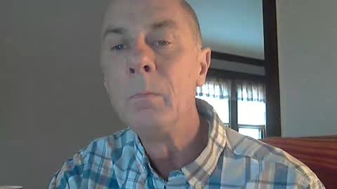 Snapshot of office_slr chatting on December 15, 6:59 pm Officer online show from December 15, 6:59 pm