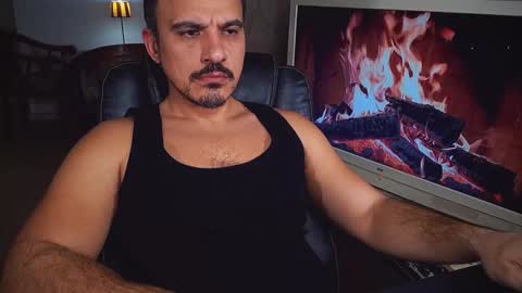 Snapshot of officeman7 chatting on January 12, 5:44 pm officeman7 online show from January 12, 5:44 pm