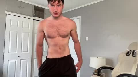 Snapshot of officialtommycash chatting on June 24, 5:01 pm Tommy Cash online show from June 24, 5:01 pm