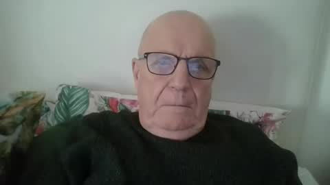 Snapshot of oggi95 chatting on January 13, 12:13 pm oggi95 online show from January 13, 12:13 pm