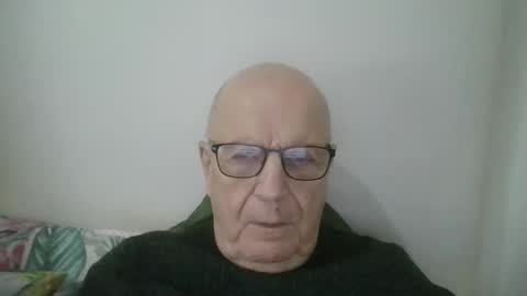 Snapshot of oggi95 chatting on January 15, 12:58 pm oggi95 online show from January 15, 12:58 pm