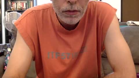 Snapshot of oggs48 chatting on June 21, 12:41 pm oggs48 online show from June 21, 12:41 pm